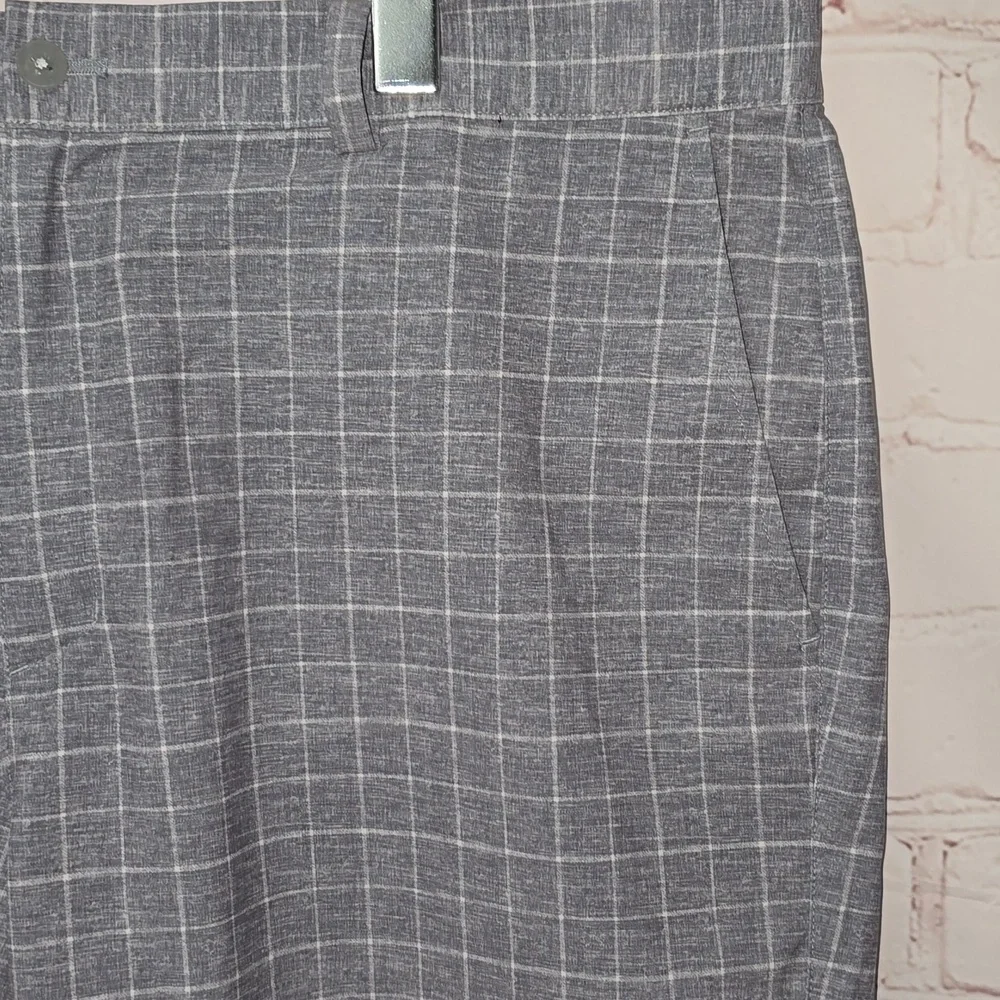 Nike Golf Dri Fit Shorts Gray White Plaid Polyester Blend Men's Size 36 - Picture 3 of 12